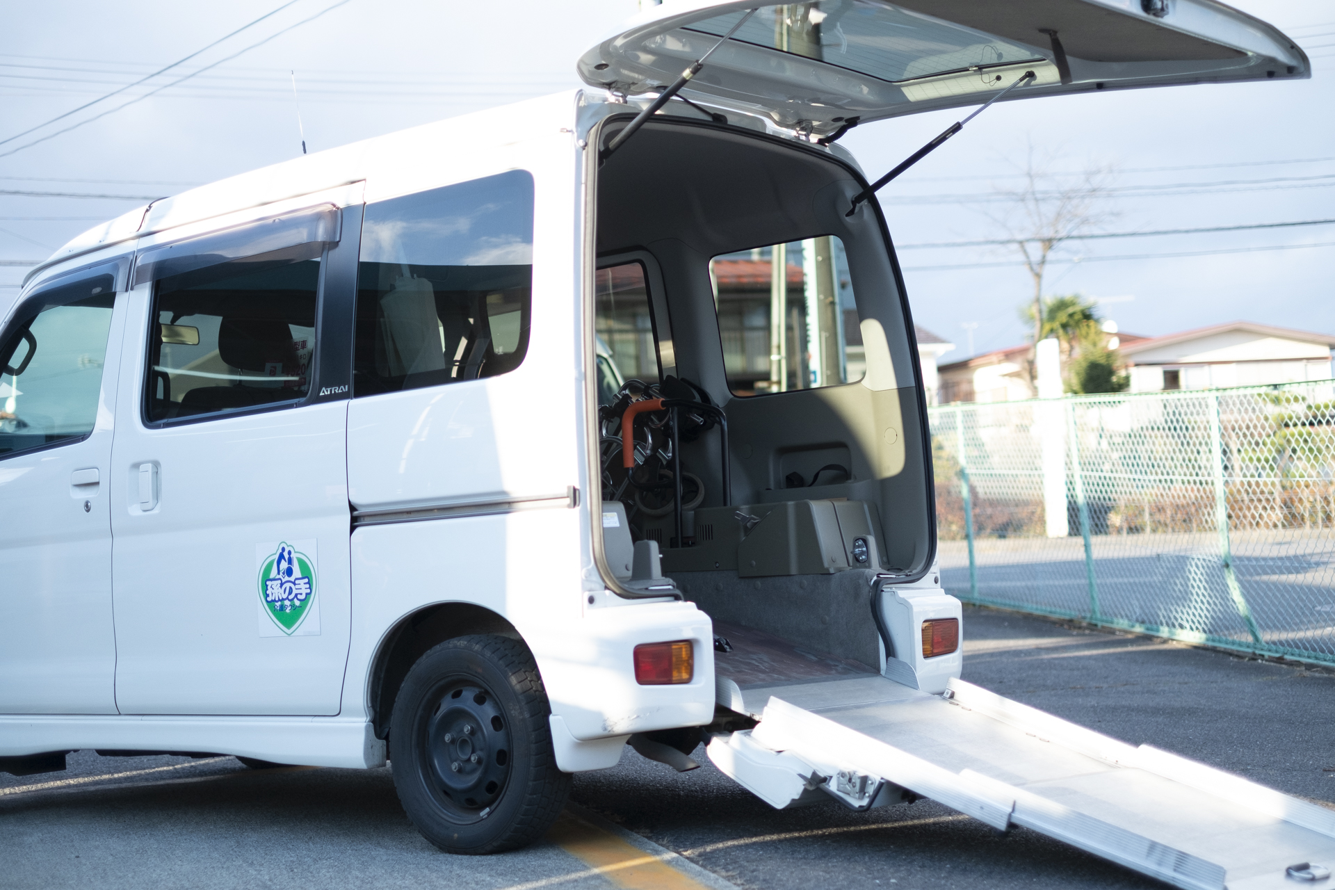白河観光交通株式会社|福祉車両（スロープ付き）